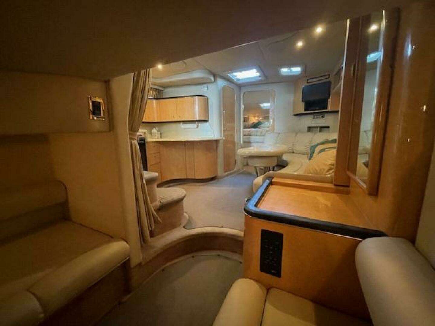 1998 Sea Ray 370 Sundancer - Image 35