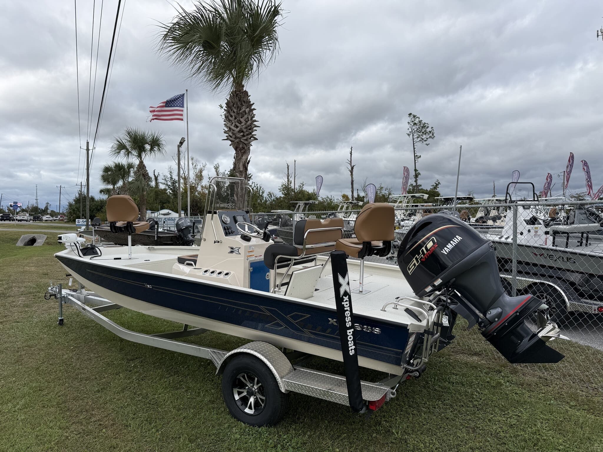 2026 Xpress H20B Bay - 2