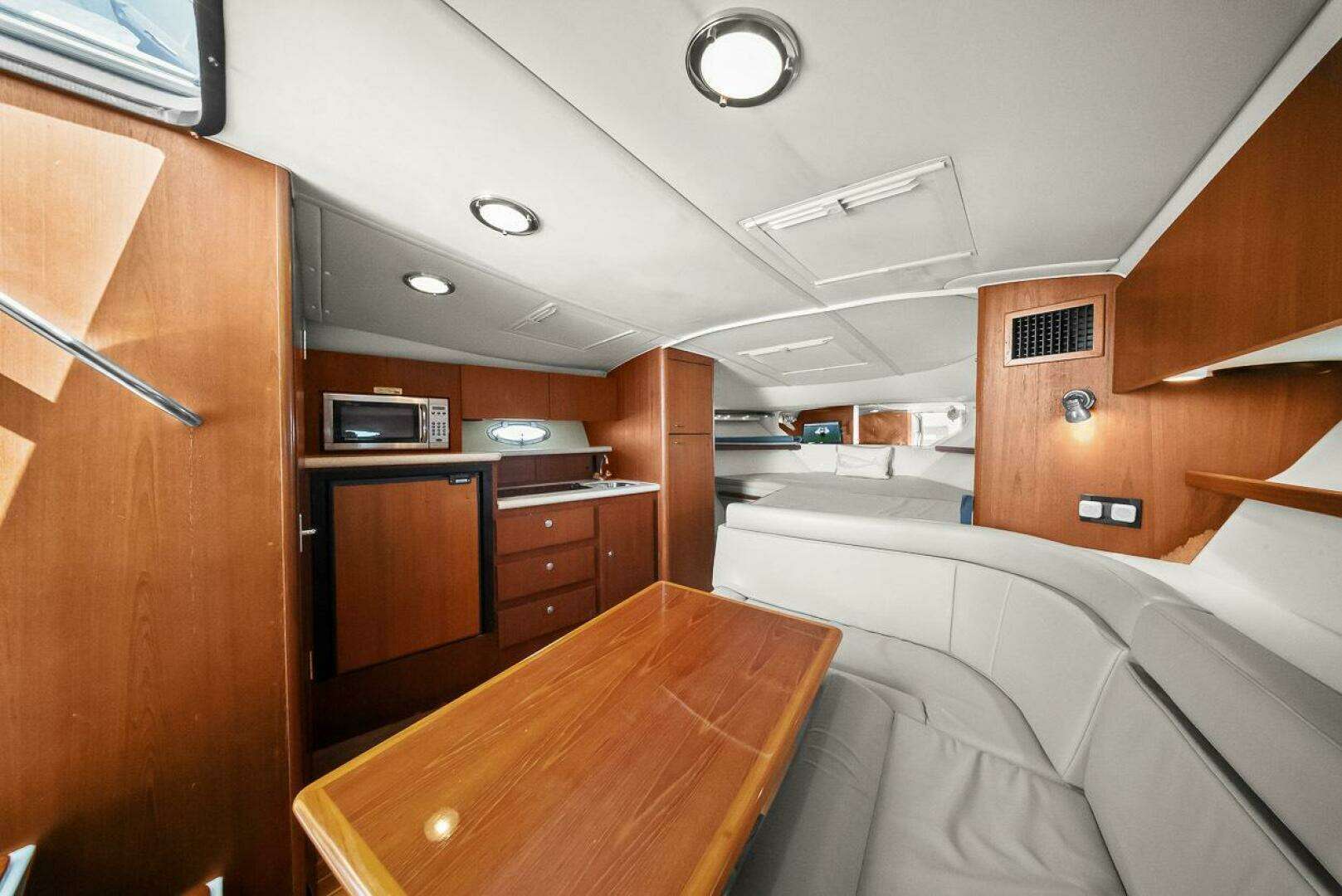 2003 Tiara Yachts 3100 Open LE - Image 23