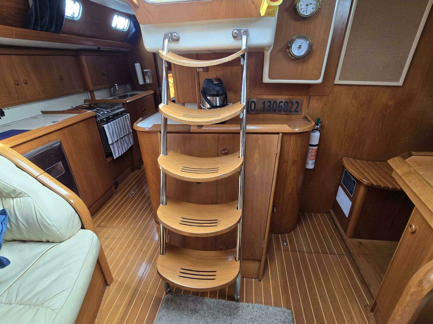 1998 Jeanneau Sun Odyssey 42 Atlantic Cruiser - Image 9