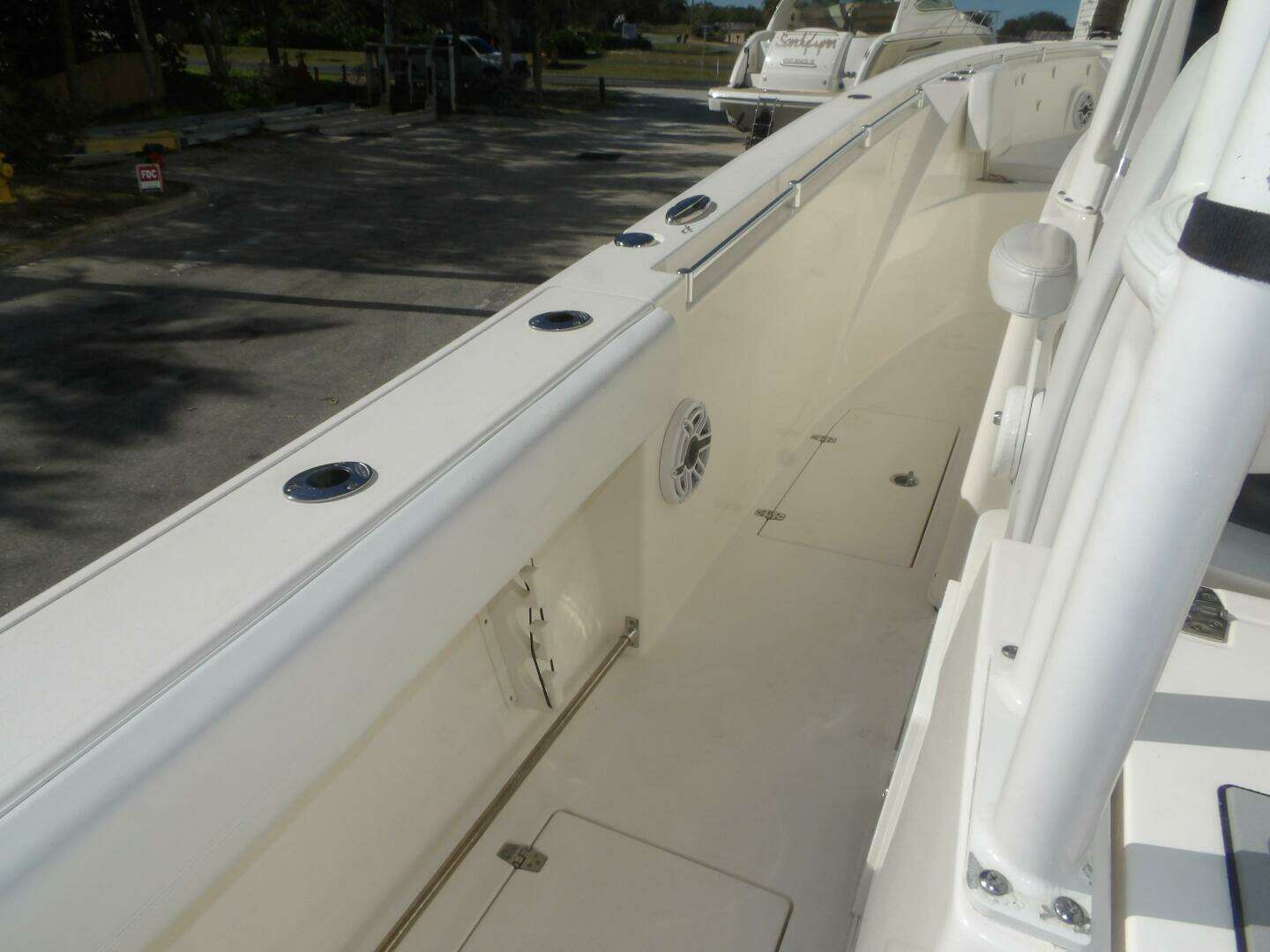 2020 Cobia 320 CC - Image 72