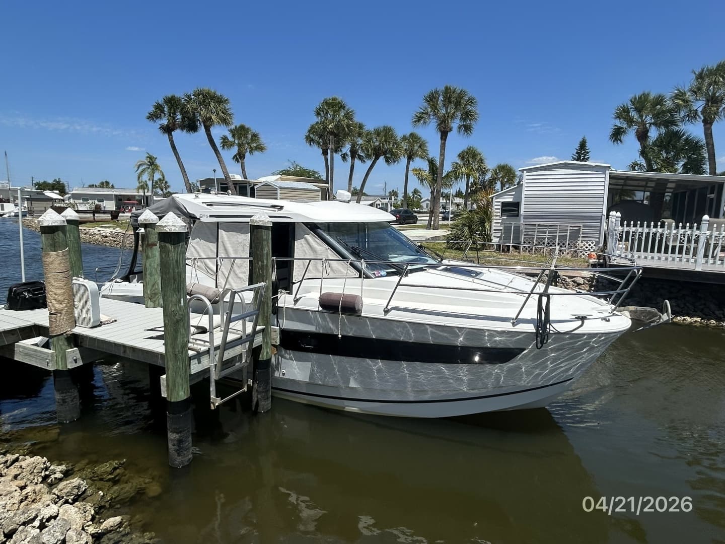 2021 Jeanneau 895 - Image 7