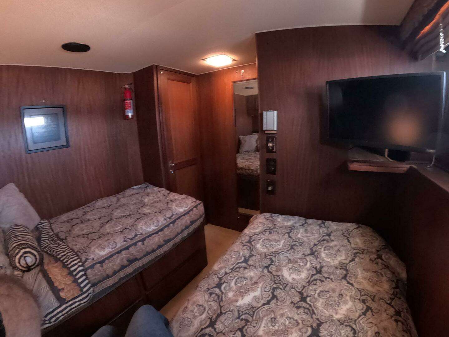 1987 Hatteras 54MY - Image 24