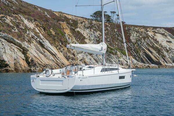 2026 Beneteau Oceanis 37.1 ELECTRIC - Image 1