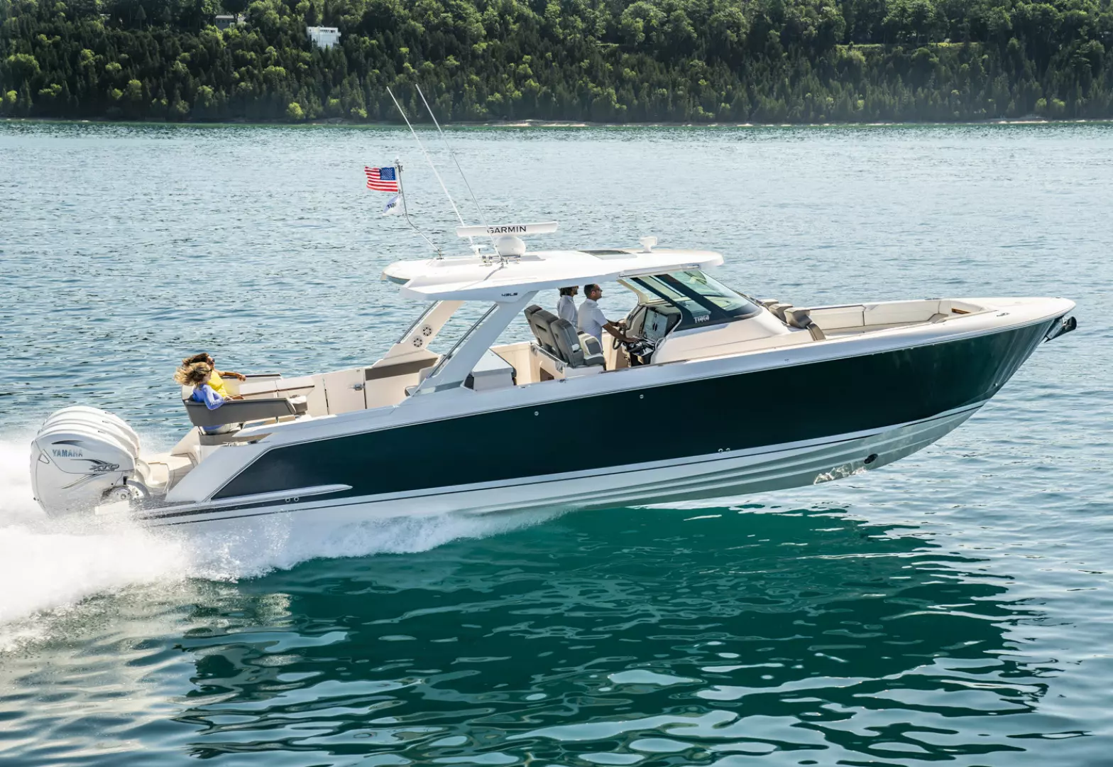 2021 Tiara Yachts 43LS - Image 3