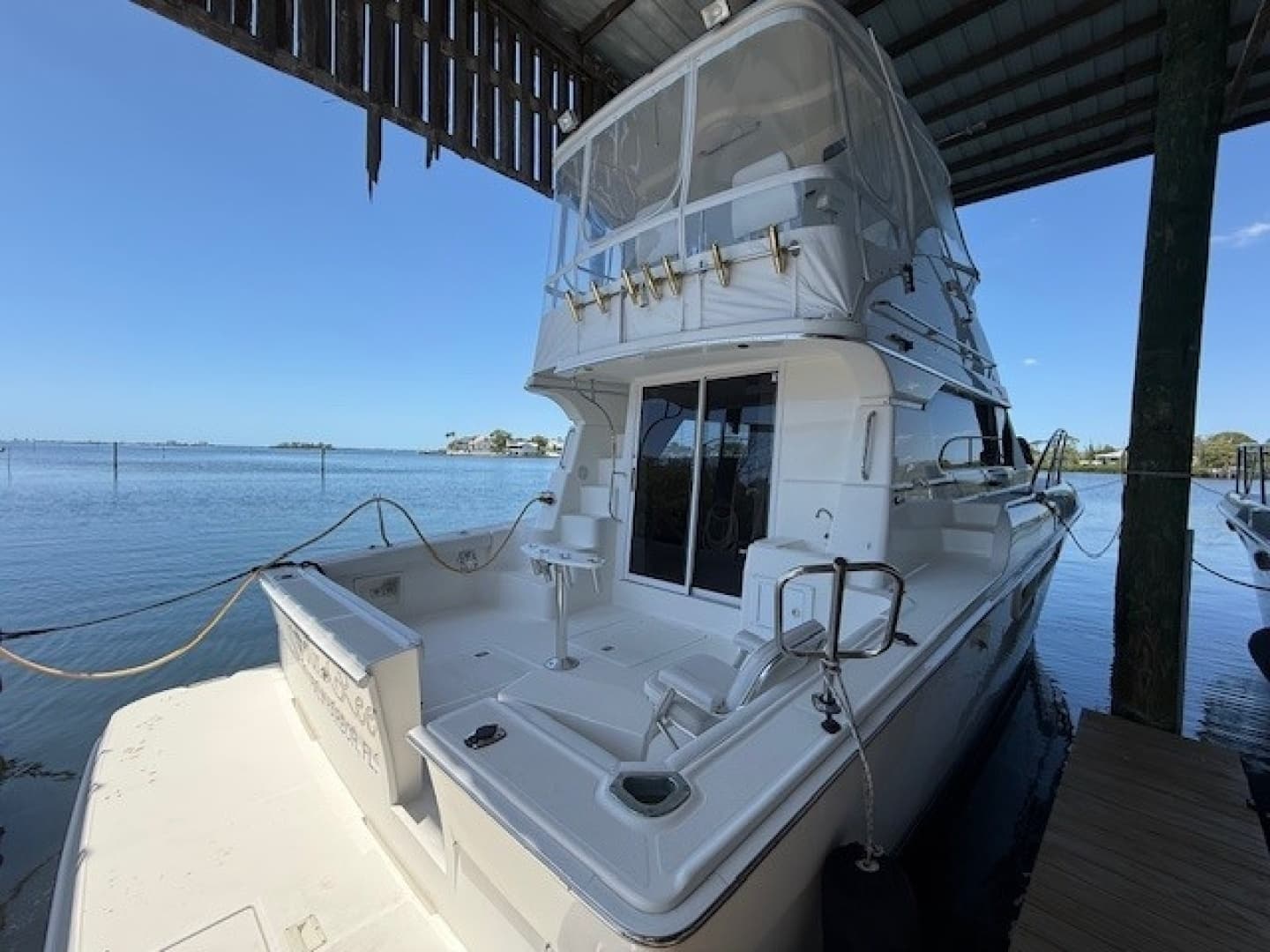 2001 Silverton 42 Convertible - Image 56