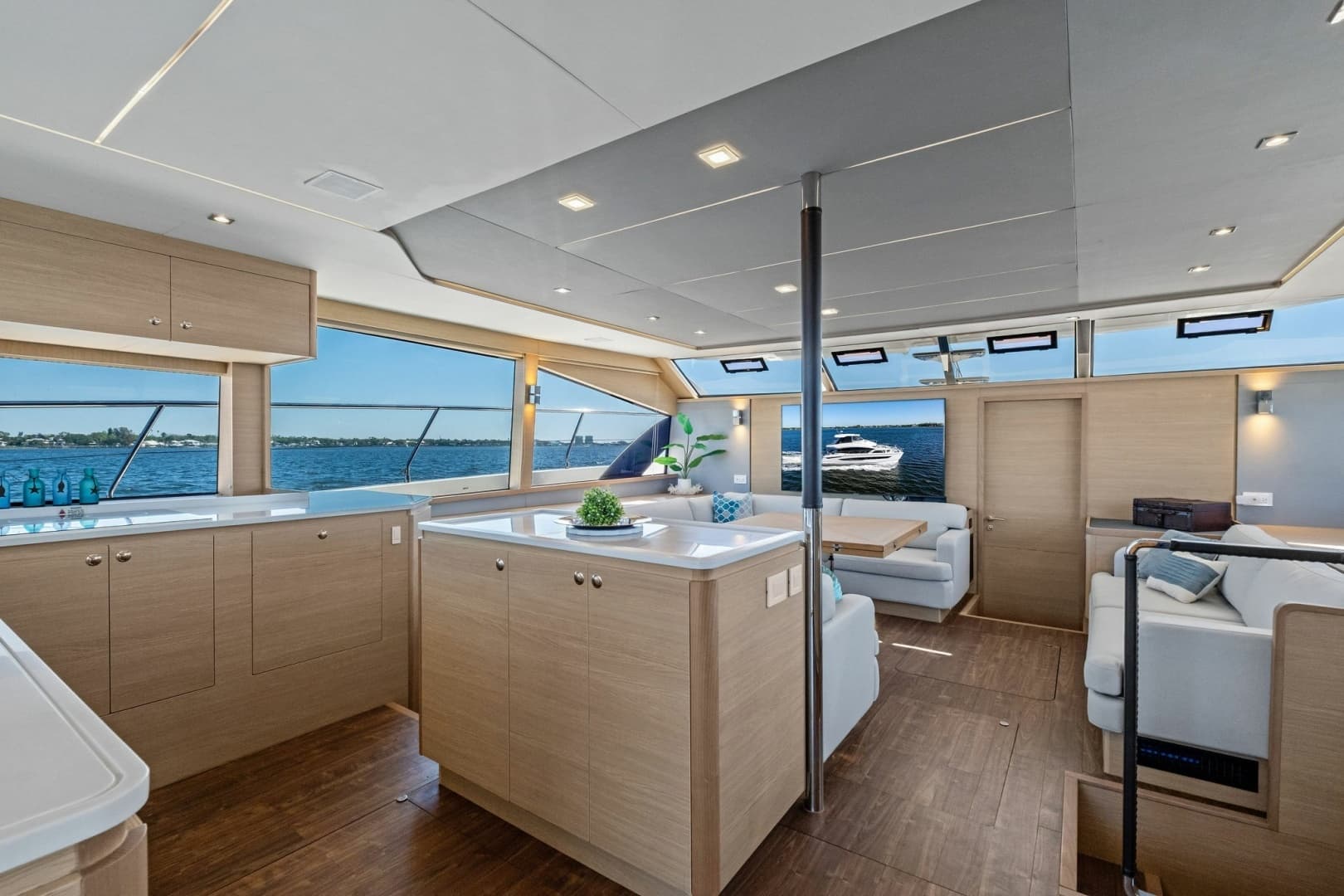 2022 Aquila 54 Yacht - Image 15