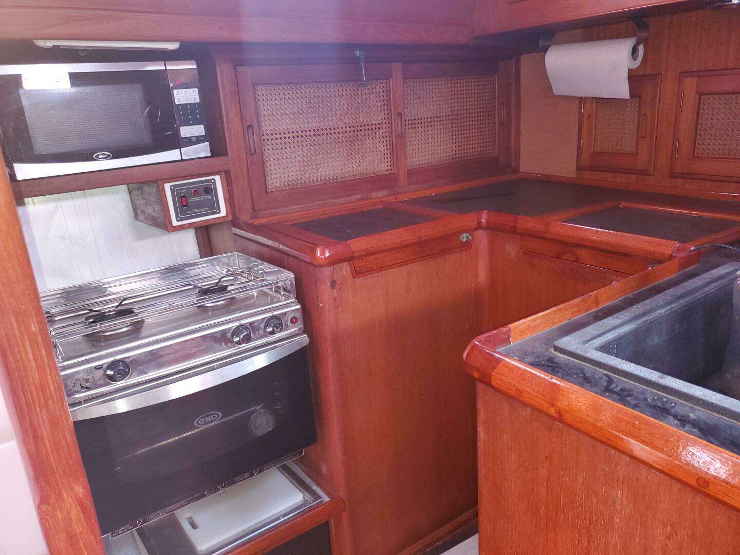 1987 Celestial Center Cockpit - Image 13