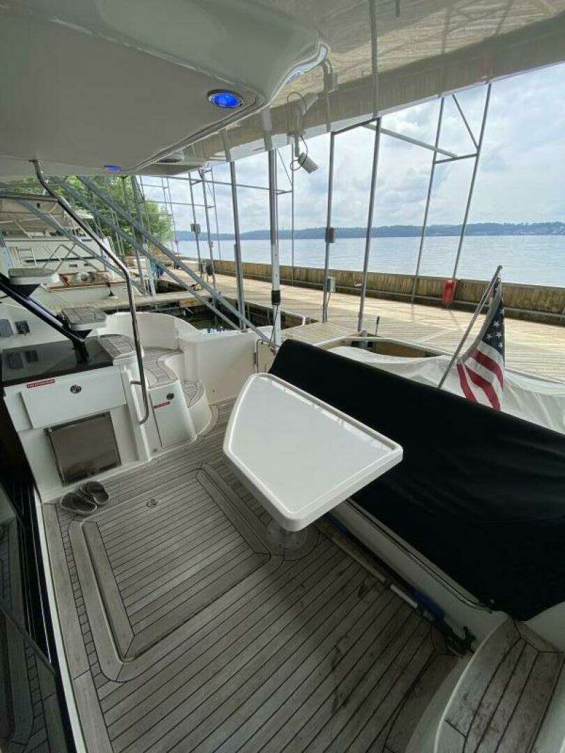 2016 Sea Ray 510 FLY - Image 10