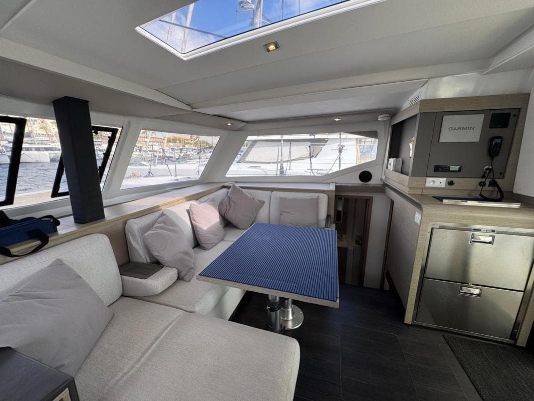 Fountaine Pajot ISLA 40 - Carré