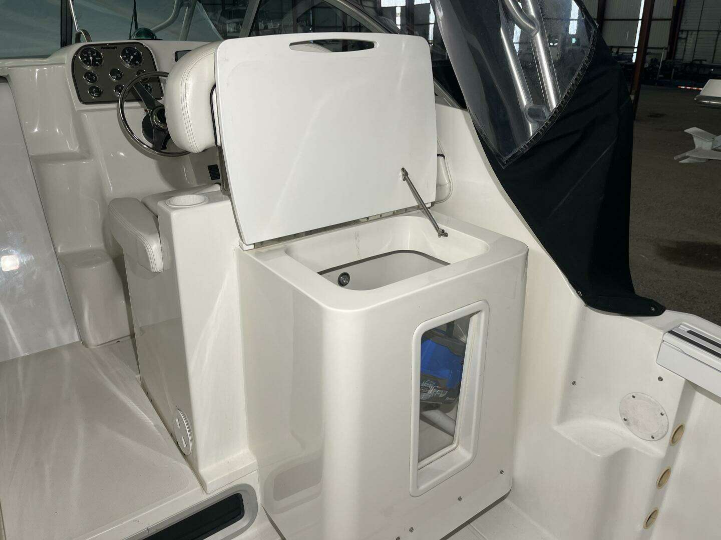 2001 Wellcraft 270 Coastal - Image 67