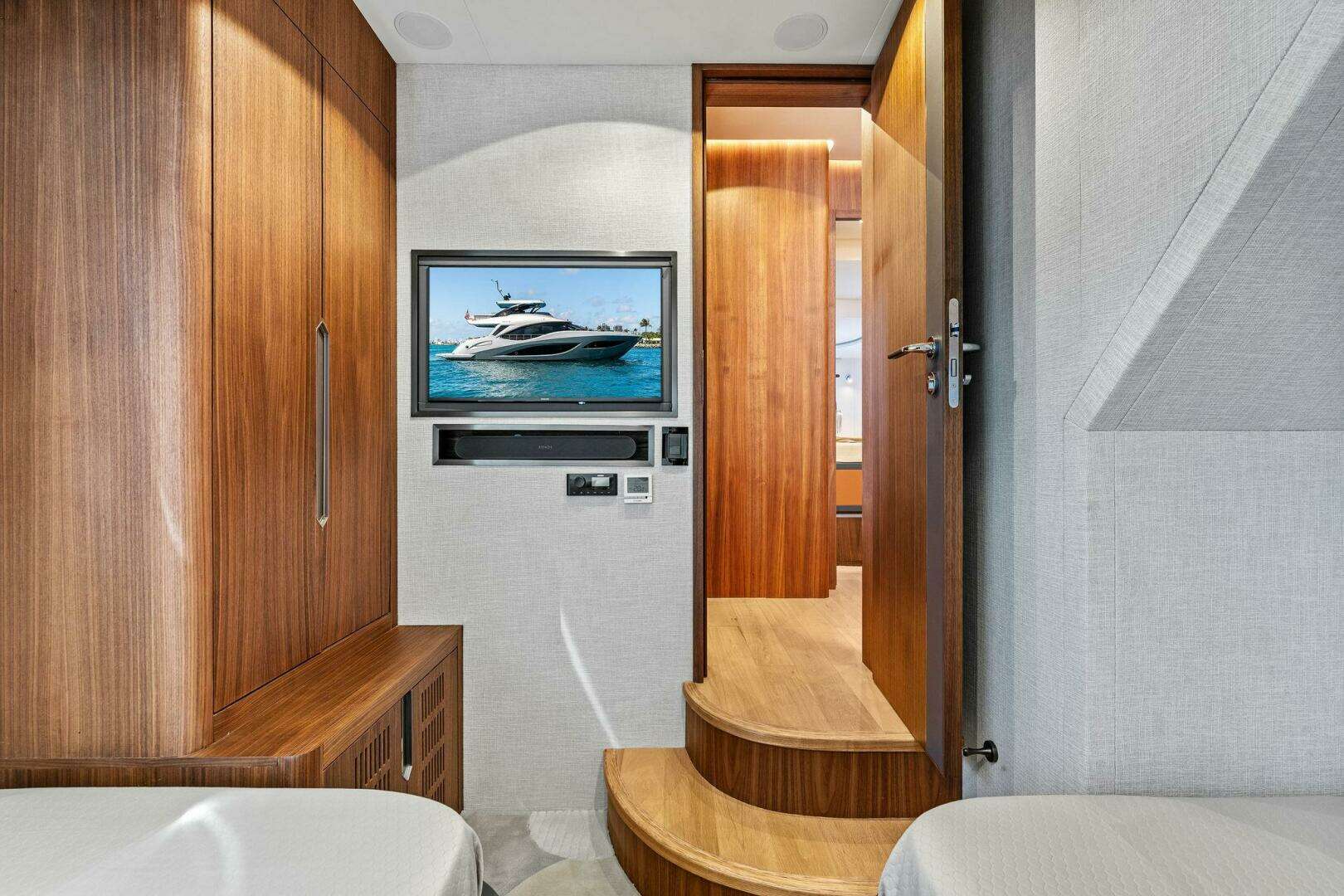 2027 Aquitalia Yachts Flybridge - Image 43