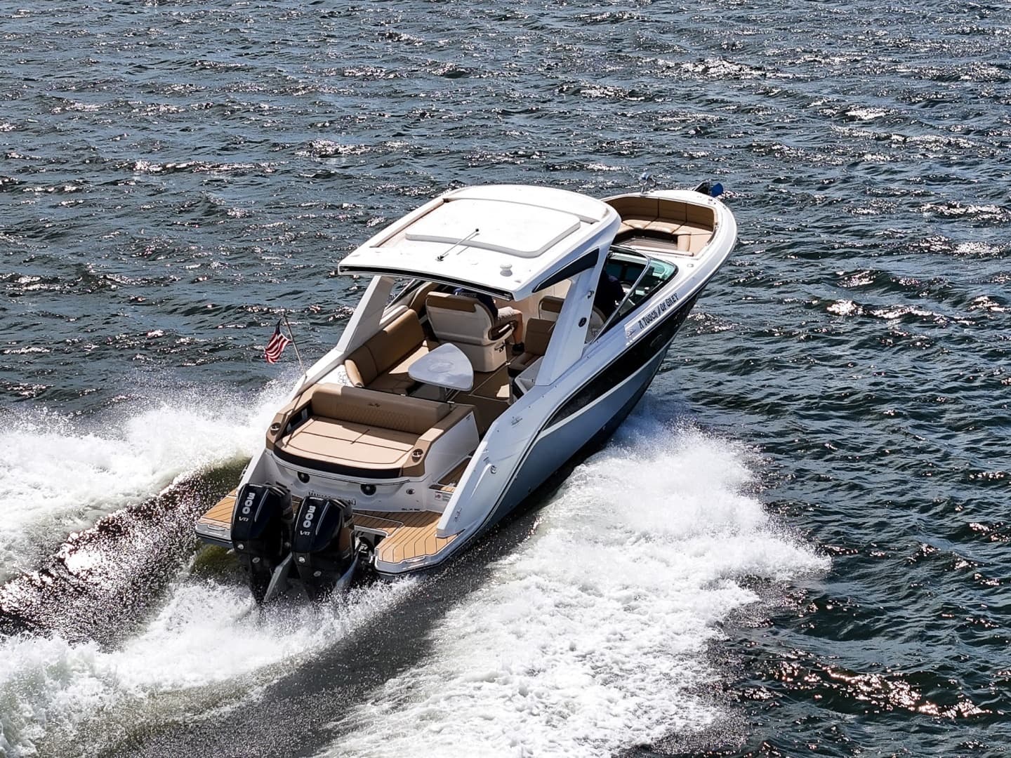 2023 Sea Ray SLX 310 OB - Image 14
