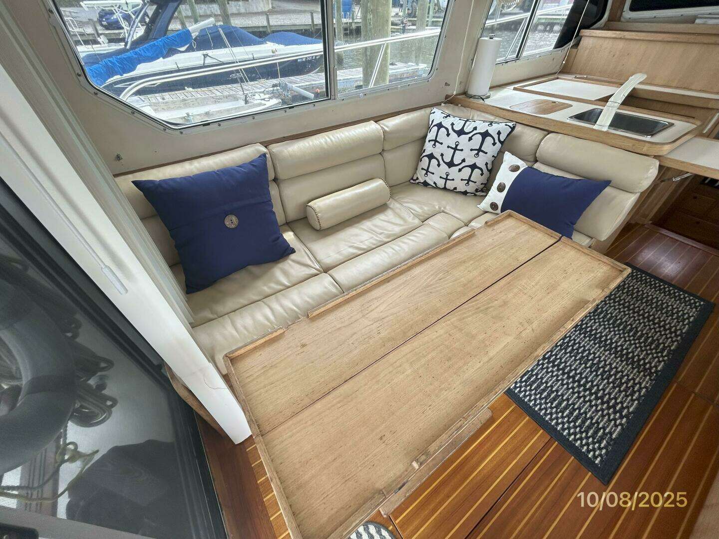 1994 Sabreline Sedan Flybridge - Image 35