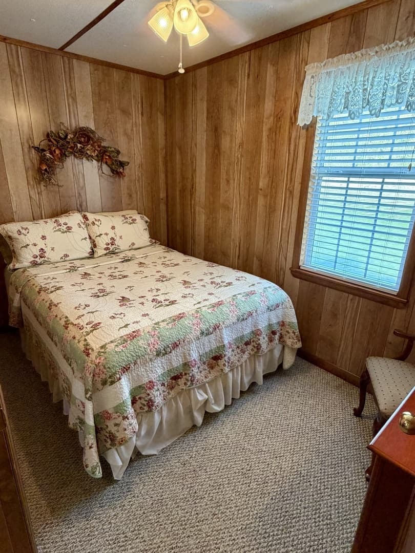 2002 Custom 20 x 53 Floating Cabin - Approx 999/sqft - Image 47
