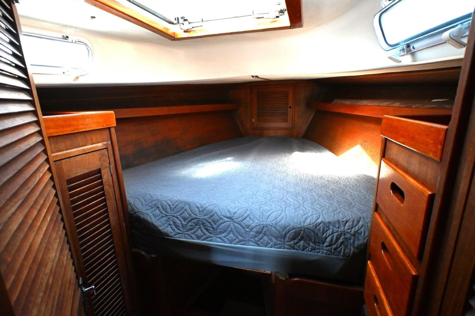 1980 Tartan 37 - Image 47