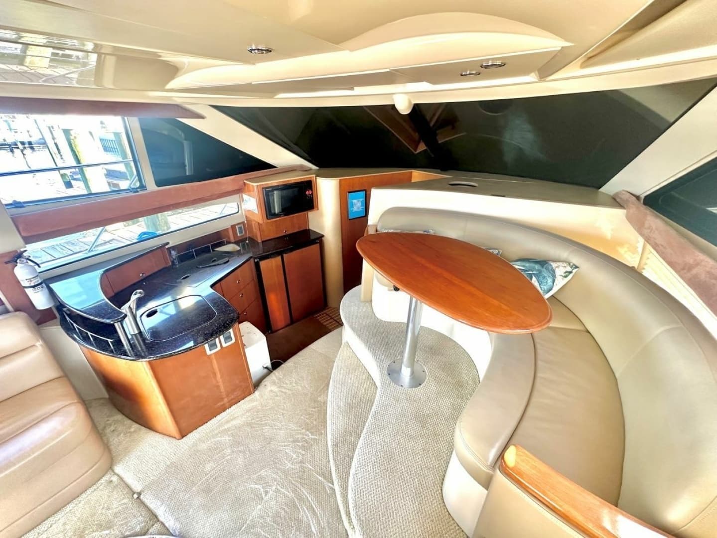 2007 Meridian 391 Motor Yacht - Image 17