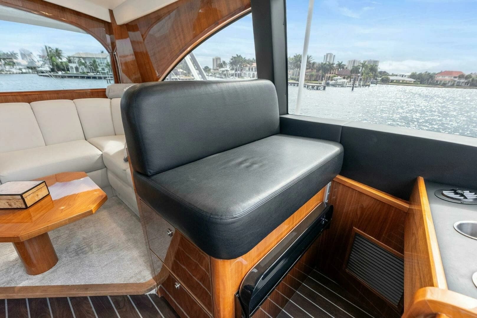 2022 Viking 68 Enclosed Bridge - Image 23