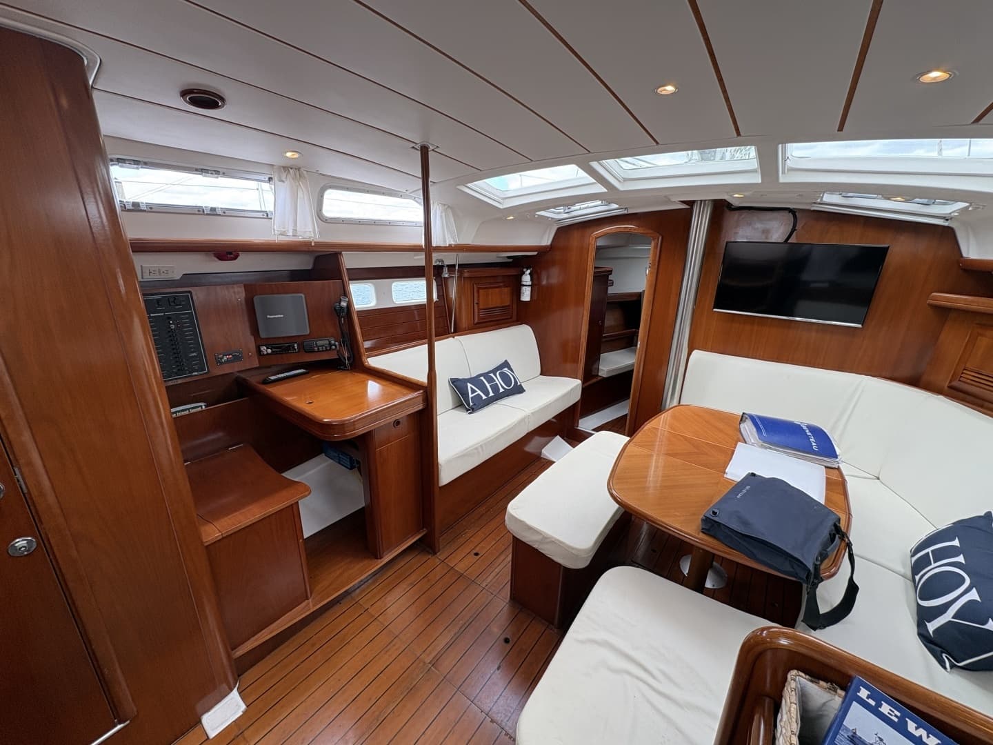 2003 Beneteau 423 - Image 10