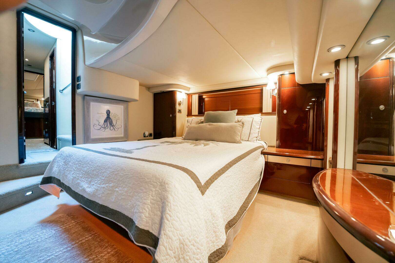 2007 Sea Ray 580 Sedan Bridge - Image 32