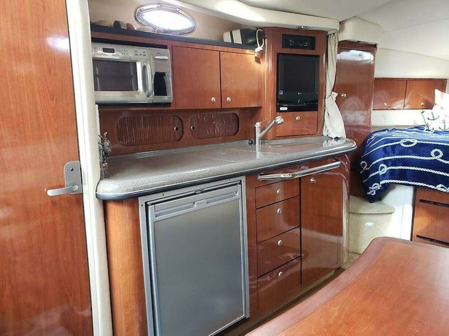 2007 Sea Ray 340 Sundancer - Image 16