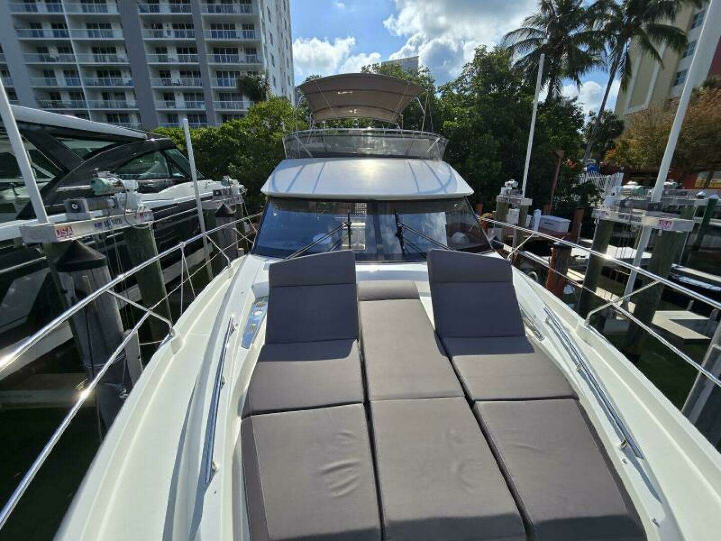 2018 Prestige 460 - Image 11