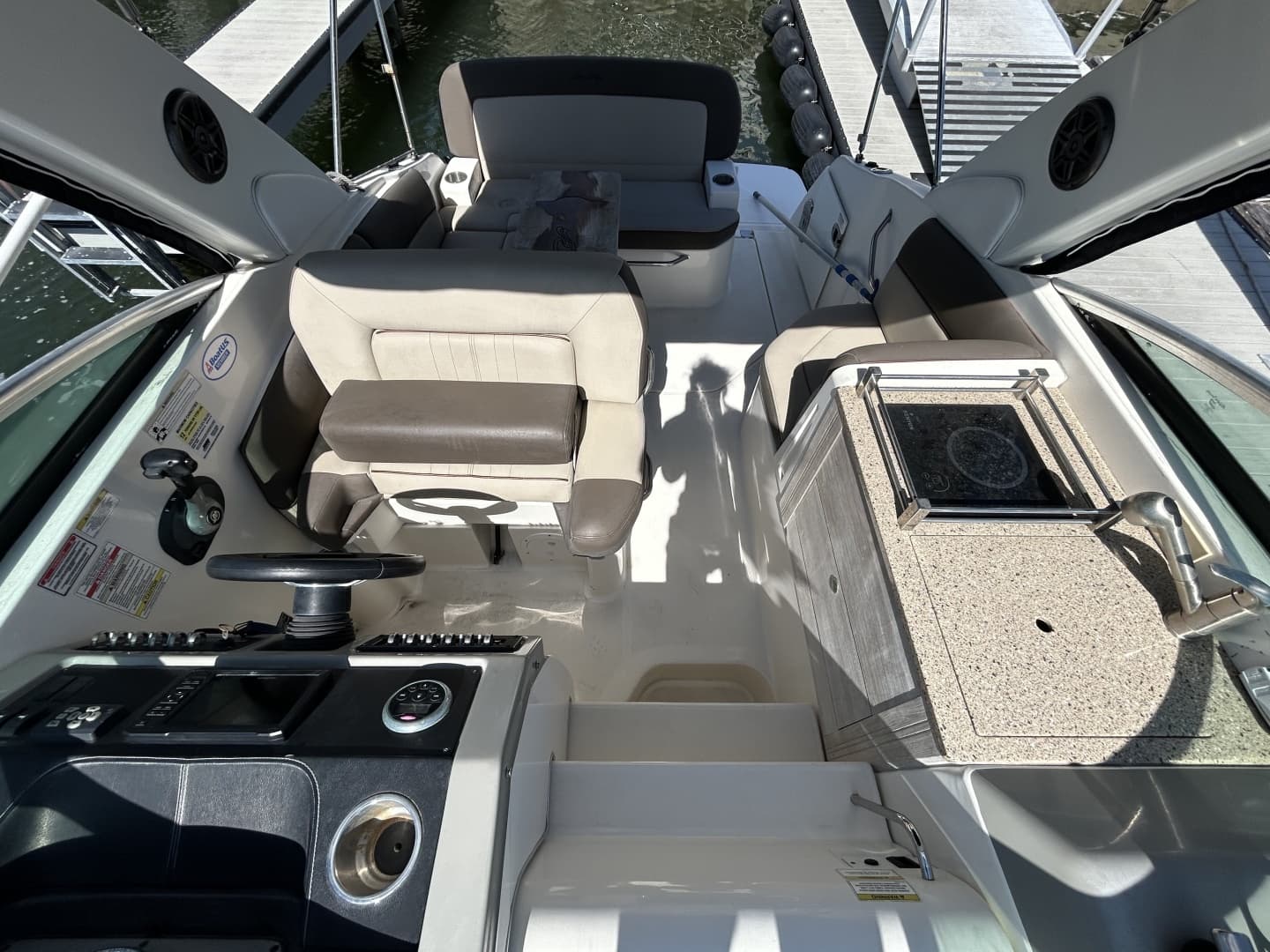 2014 Sea Ray — - Image 39