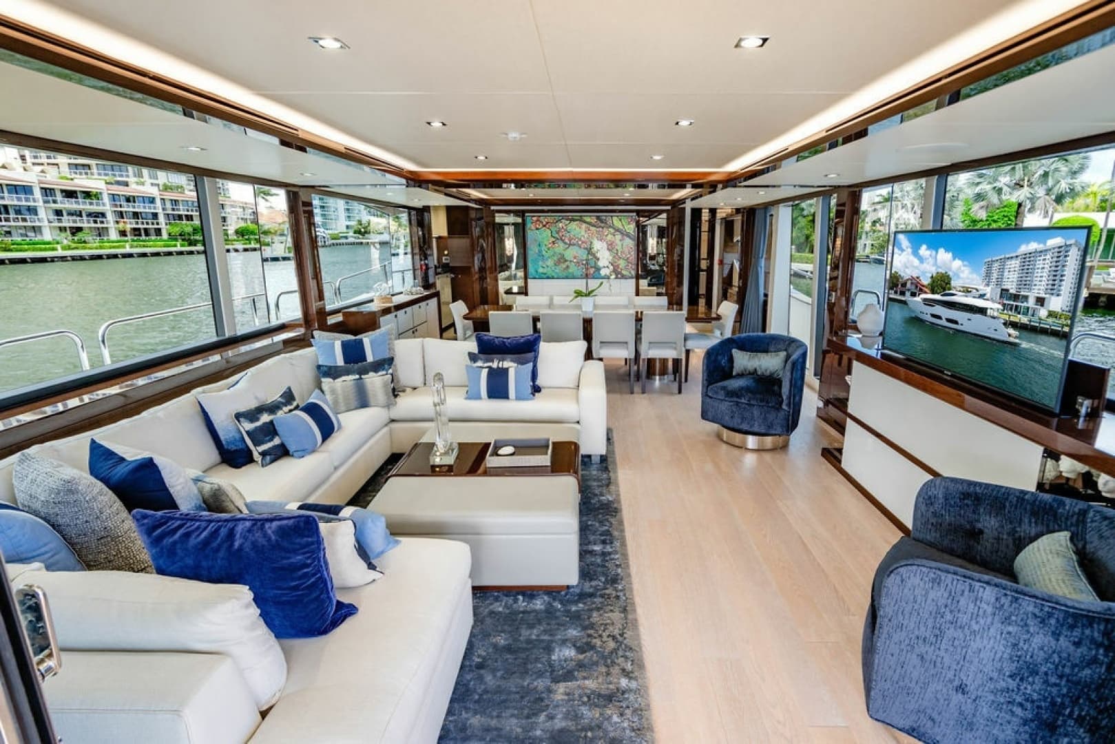2019 Sunseeker 95 Motor Yacht - Image 33