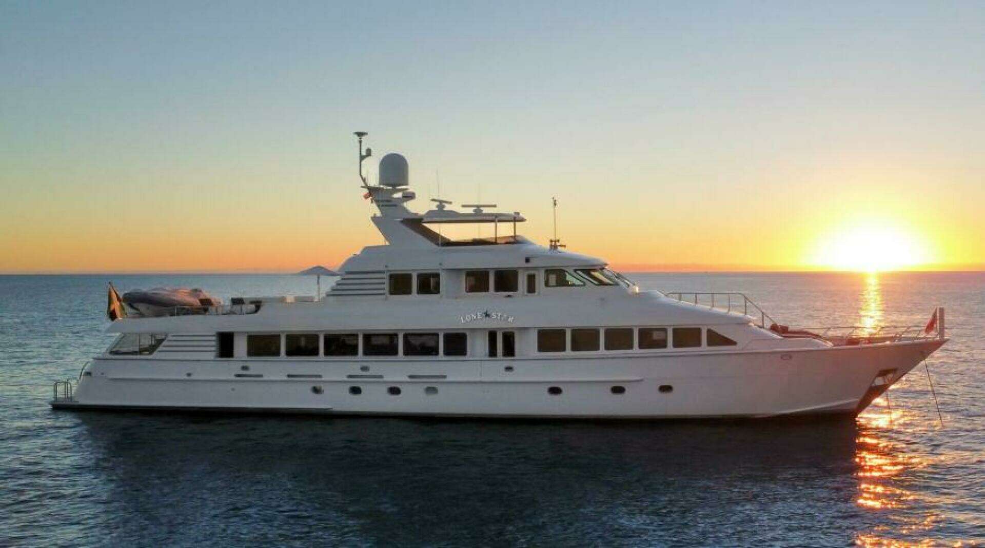1995 Hatteras Flybridge Motor Yacht - Image 113
