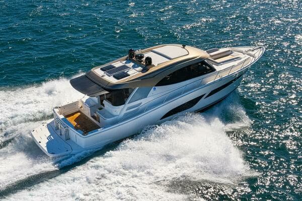 2026 Riviera 585 SUV - Image 1