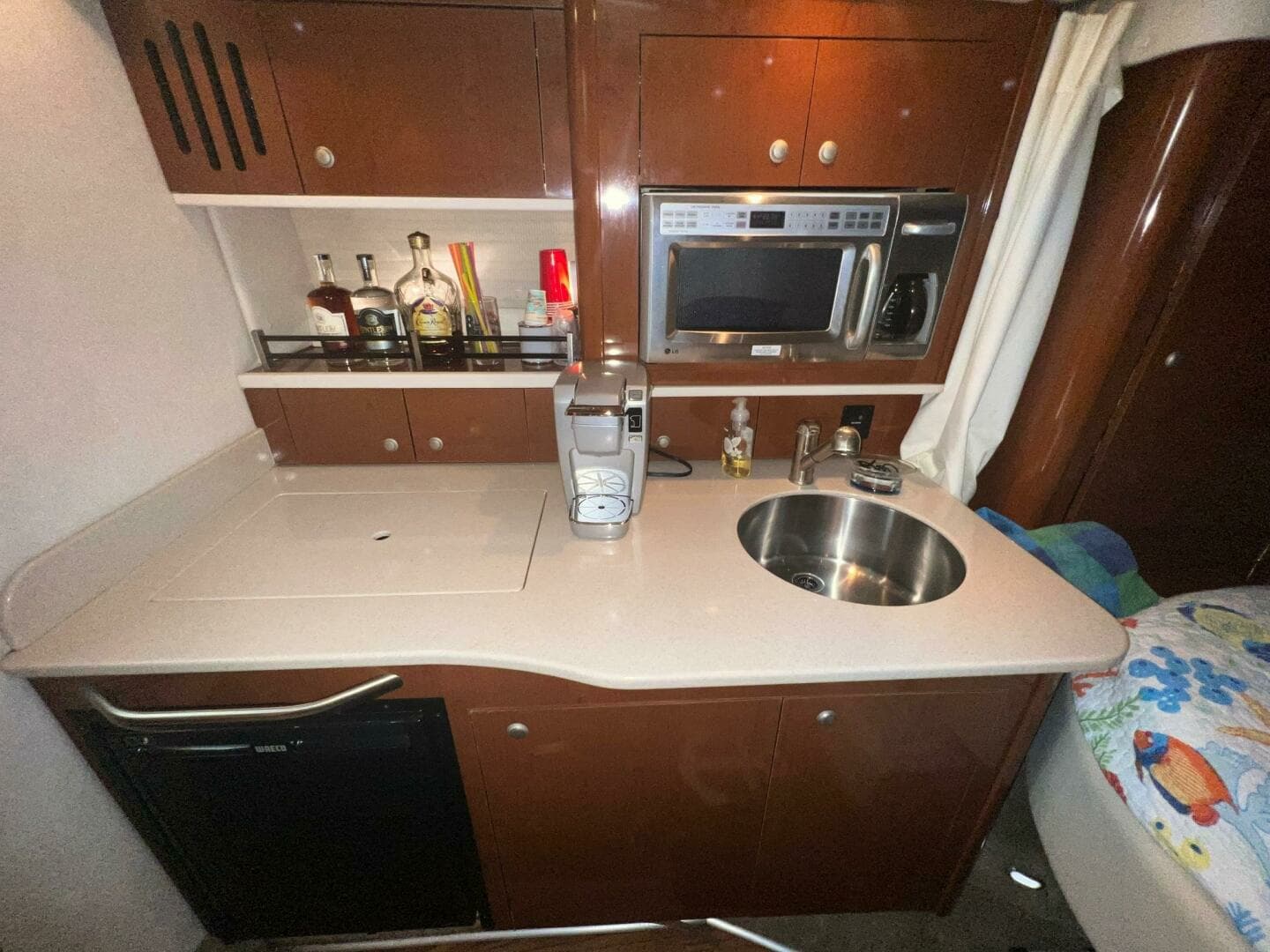2008 Sea Ray 330 Sundancer - Image 31
