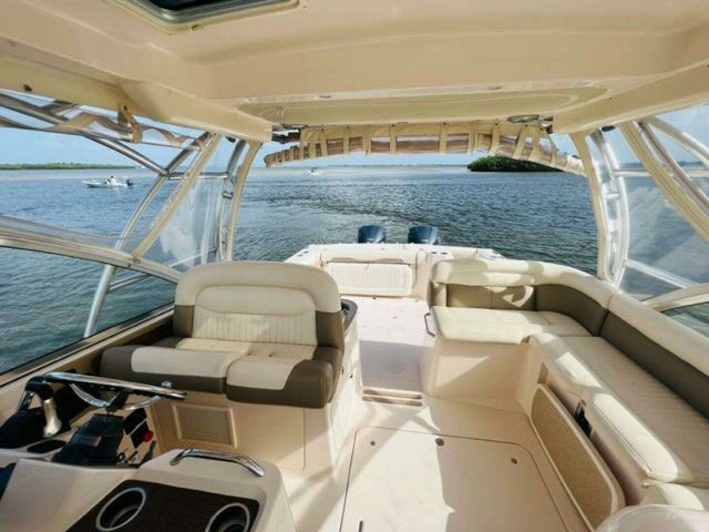2014 Grady-White Freedom 335 - Image 25
