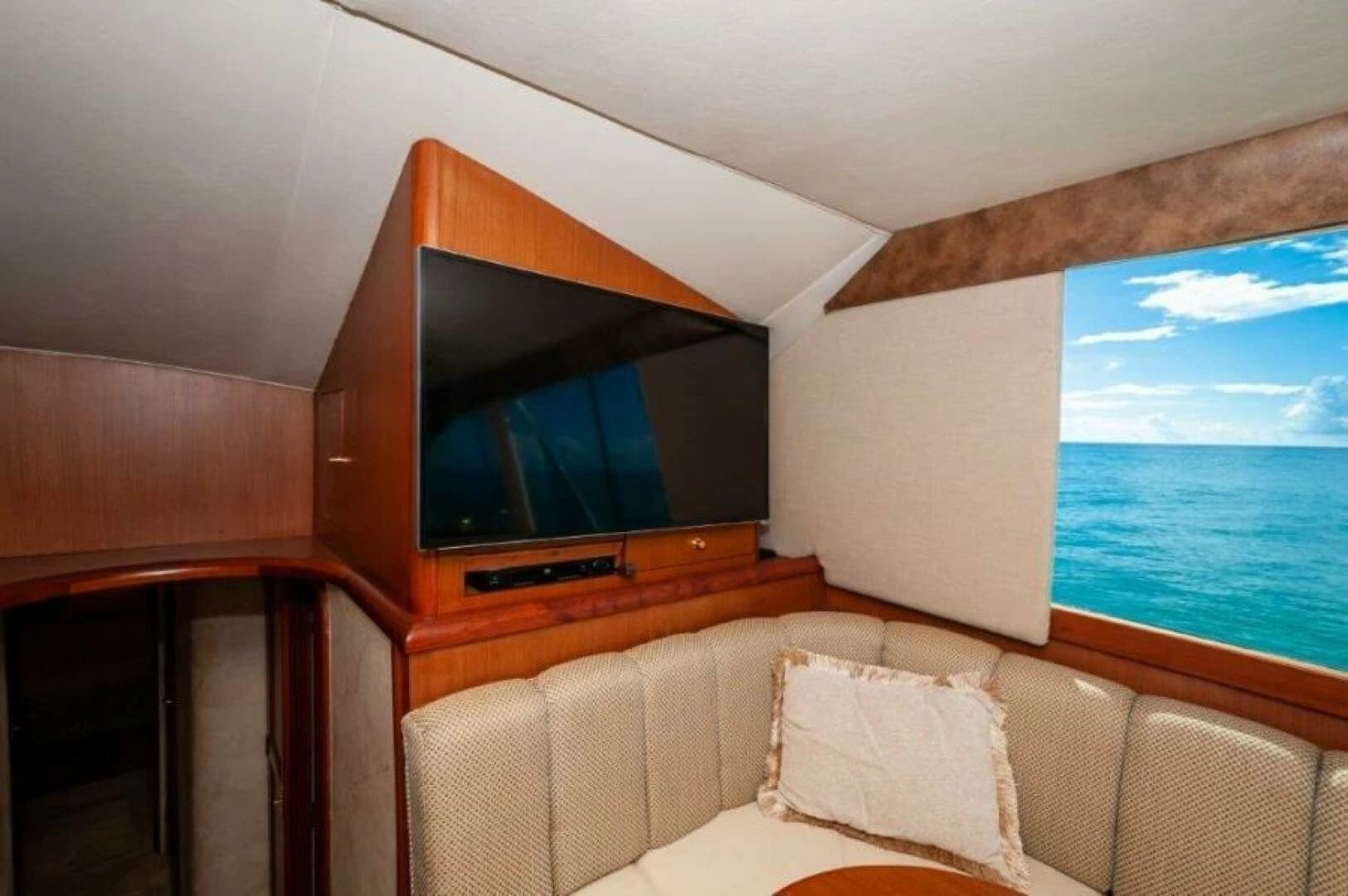 1998 Ocean 48 Super Sport - Image 7