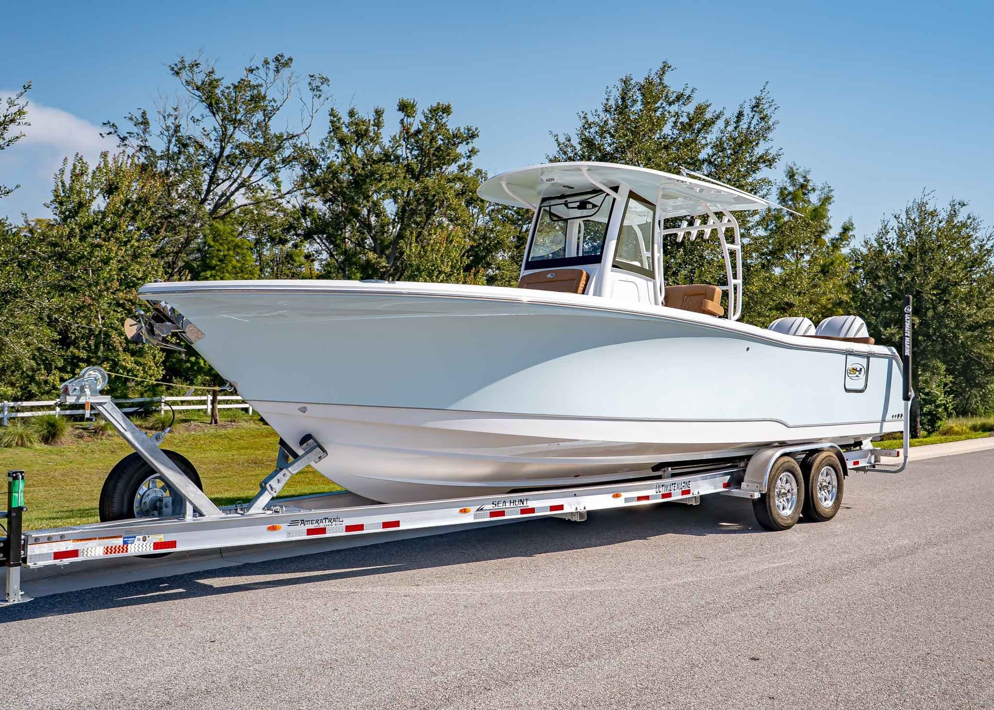 2026 Sea Hunt Ultra 305 Coffin Box