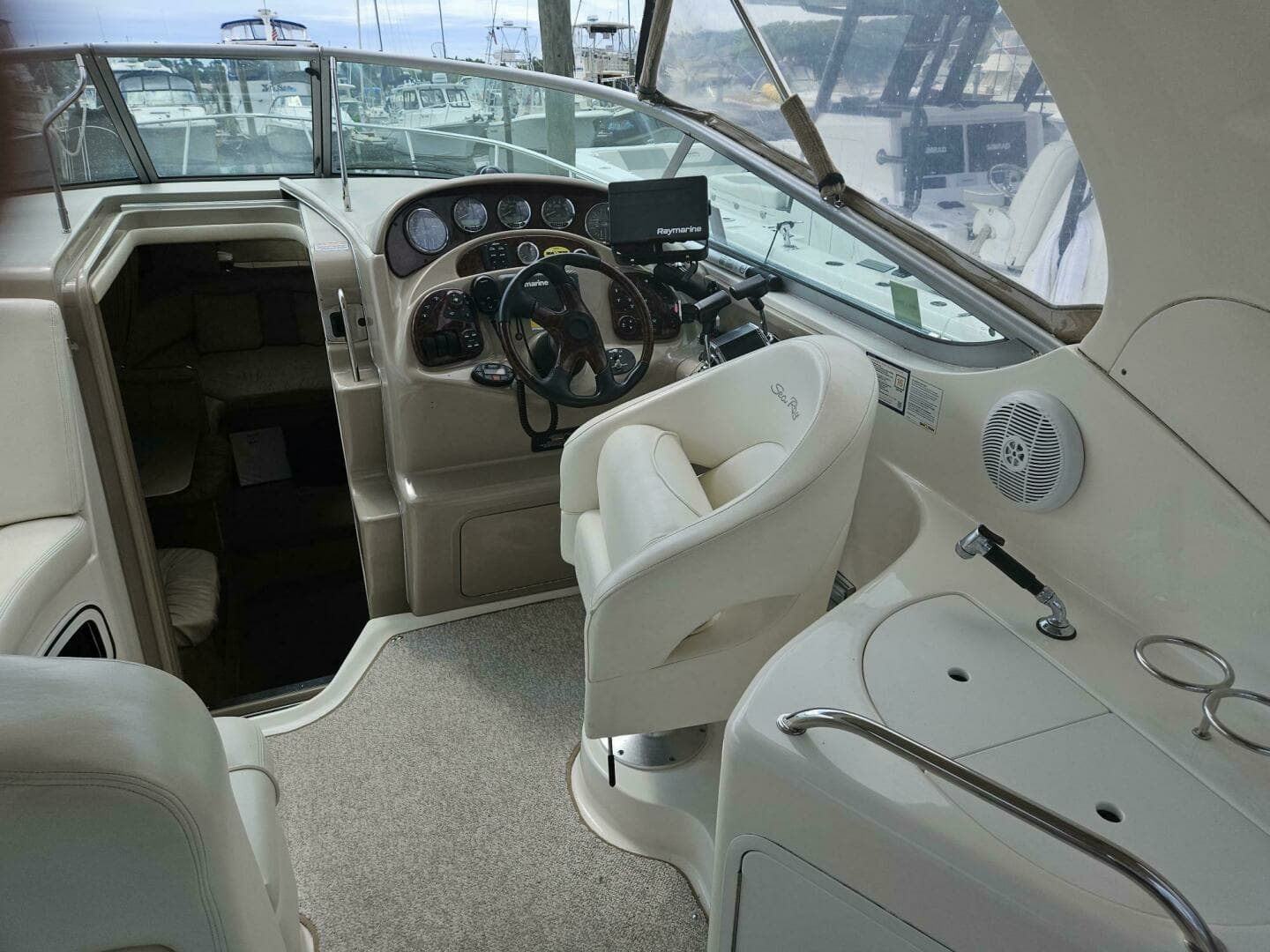 2004 Sea Ray — - Image 27
