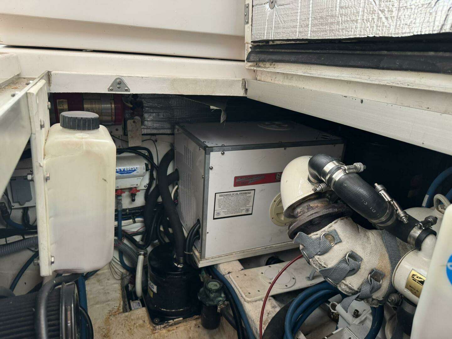 2001 Legacy Yachts Express - Image 51