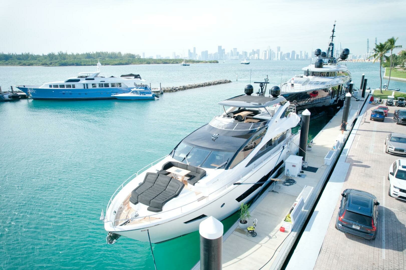 2018 Sunseeker 86 Yacht - Image 4