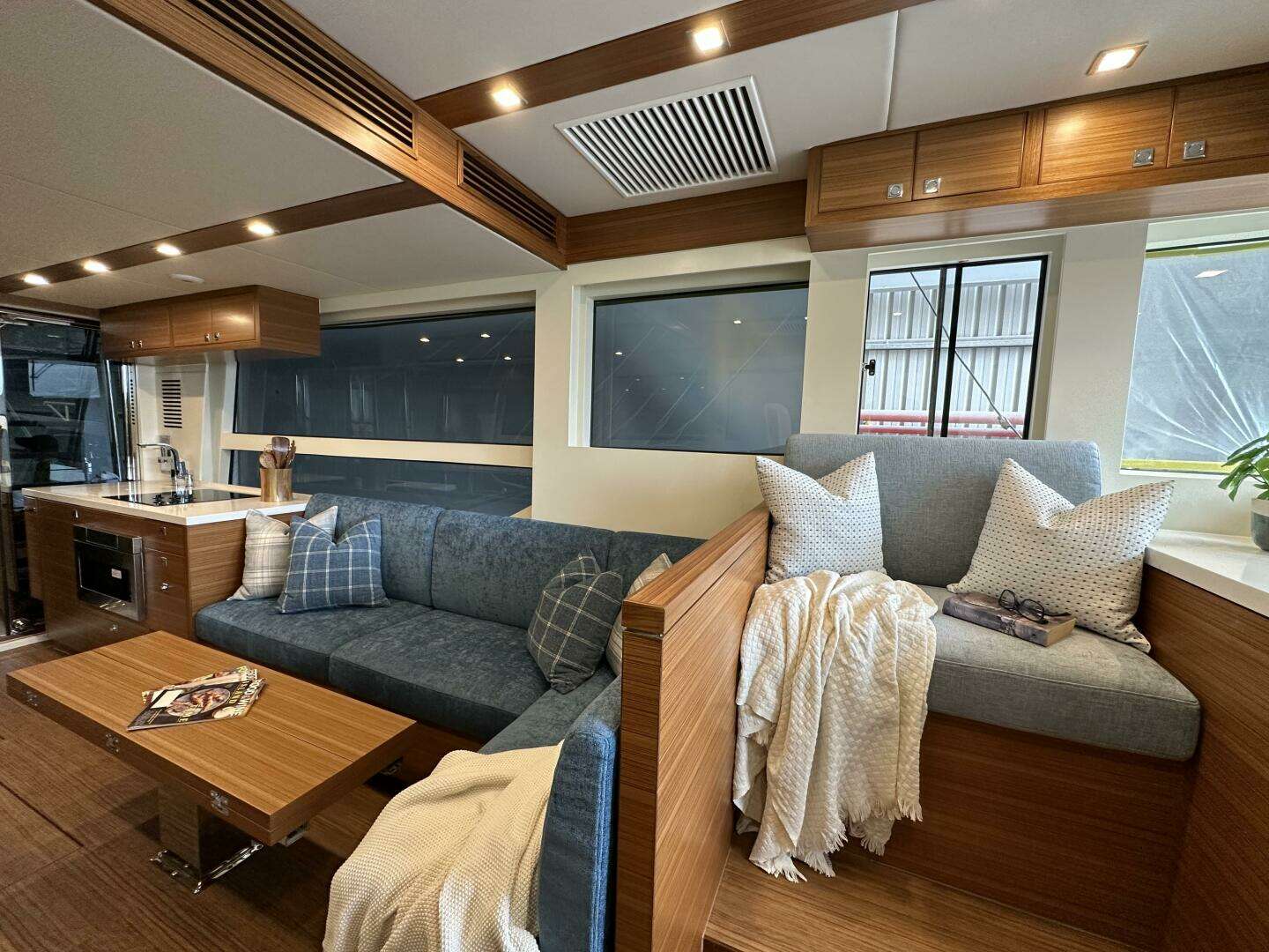 2027 Outback Yachts 50 - Image 9