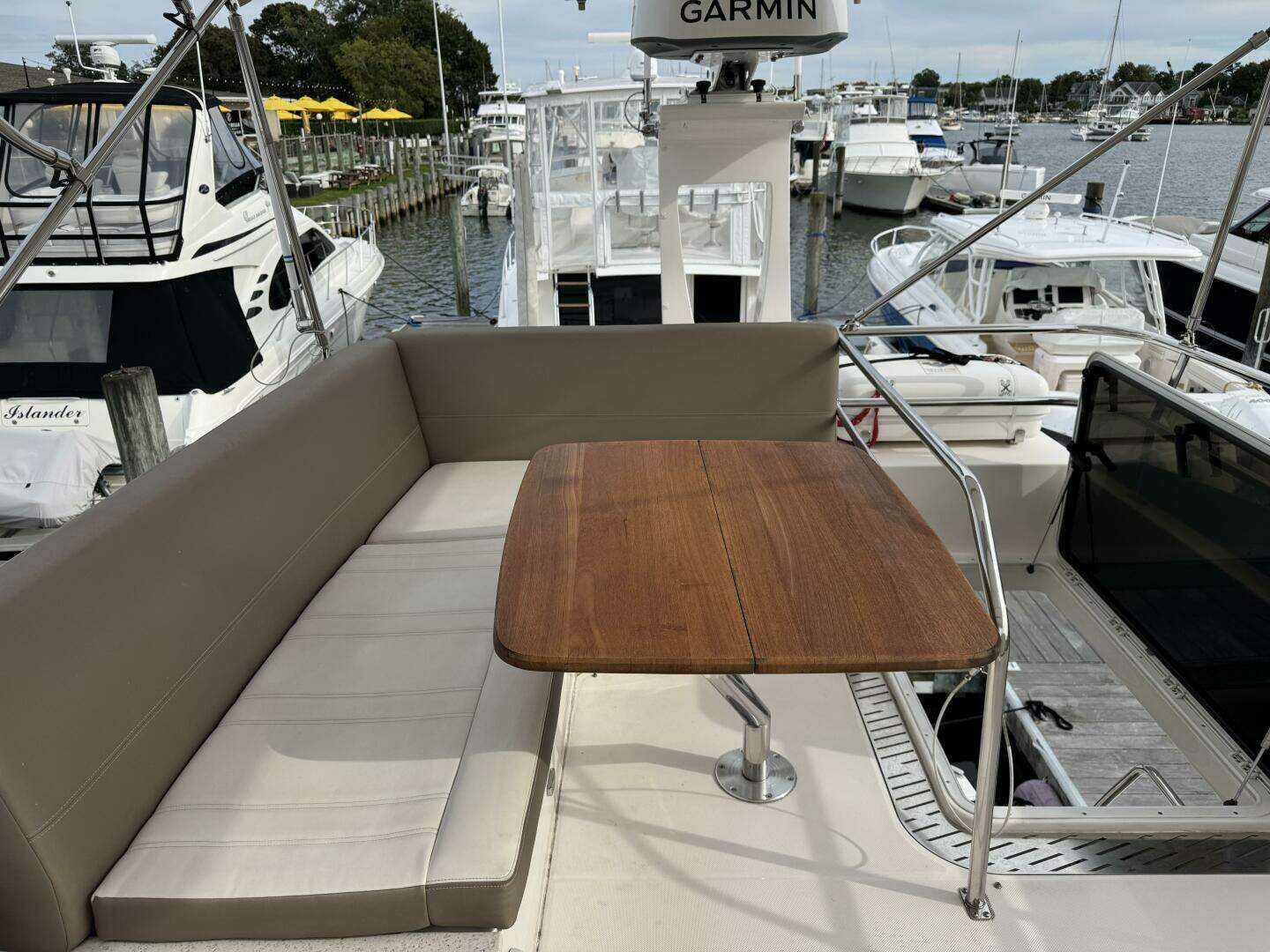 2017 Regal 42 Fly - Image 44