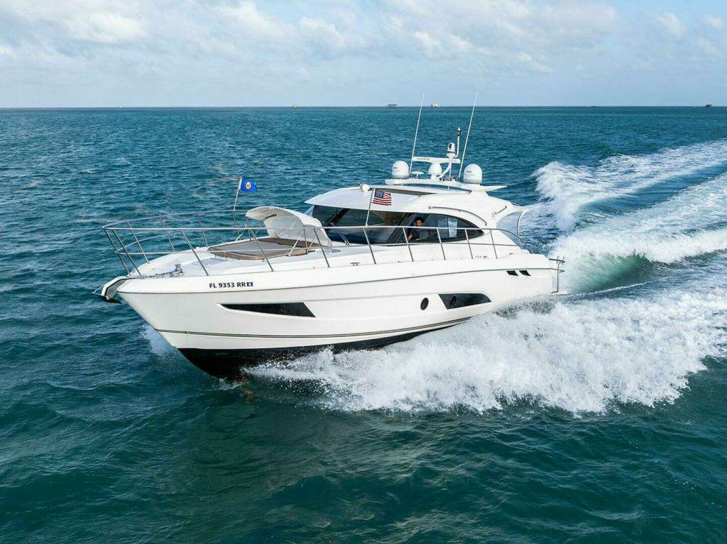 2018 Riviera 4800 Sport Yacht - Image 5