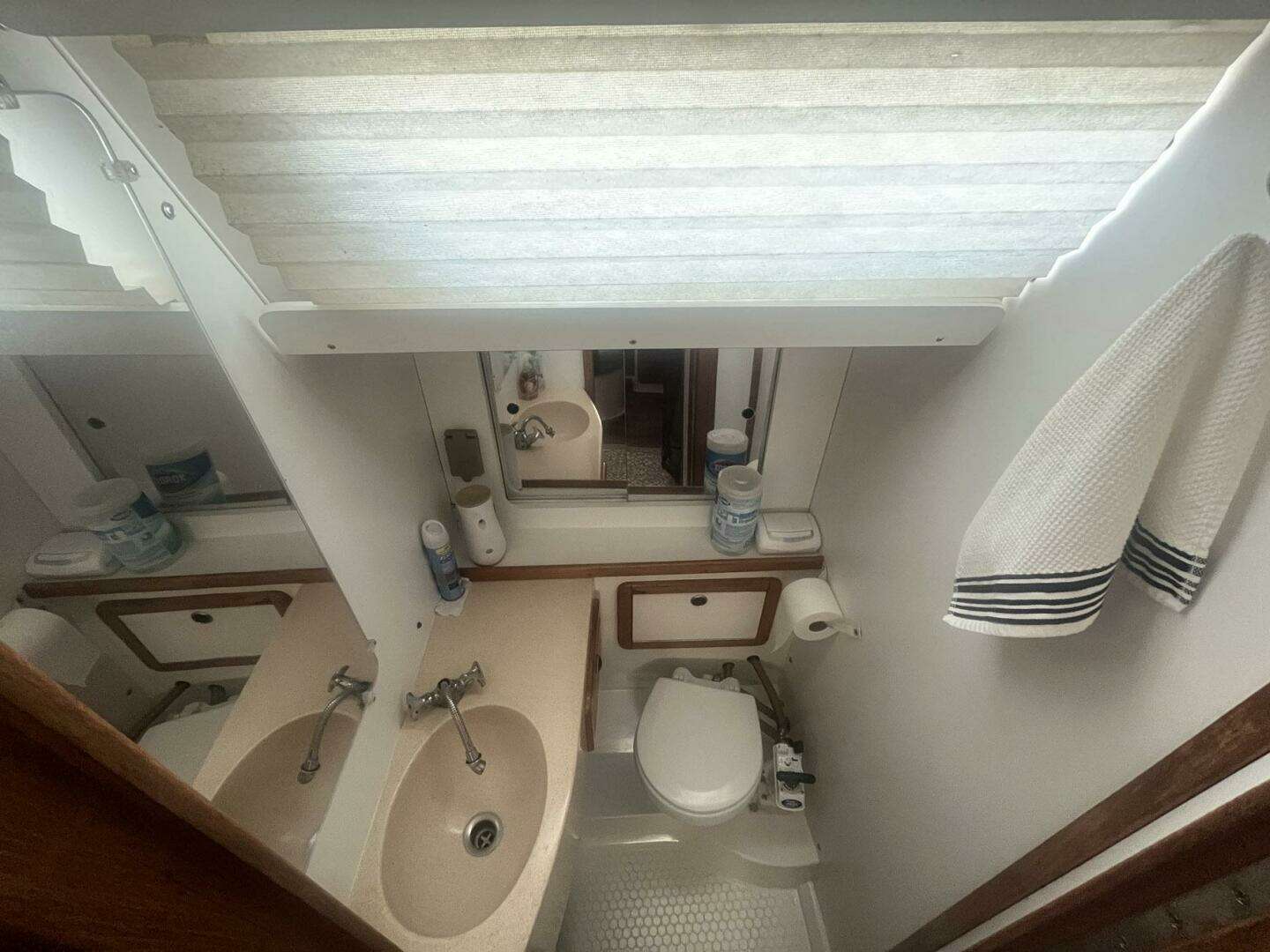 1999 Catalina 42 MK II - Image 66