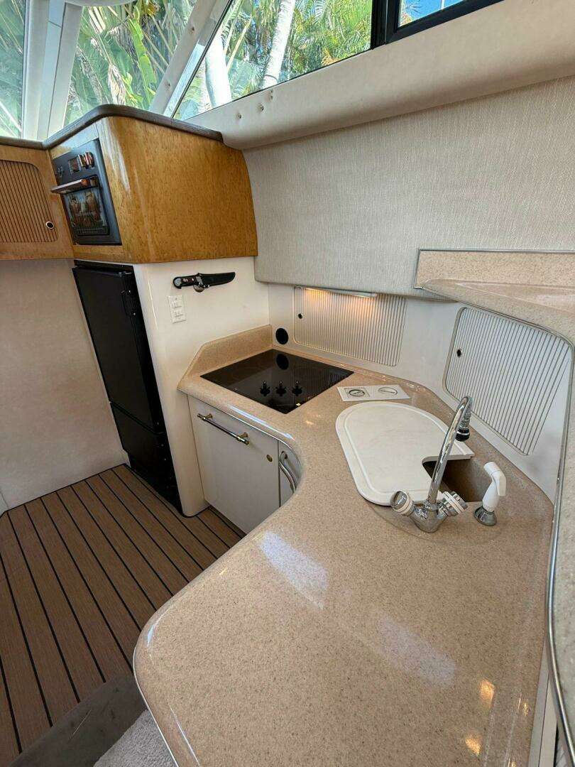 1997 Sea Ray 400 Sedan Bridge - Image 31