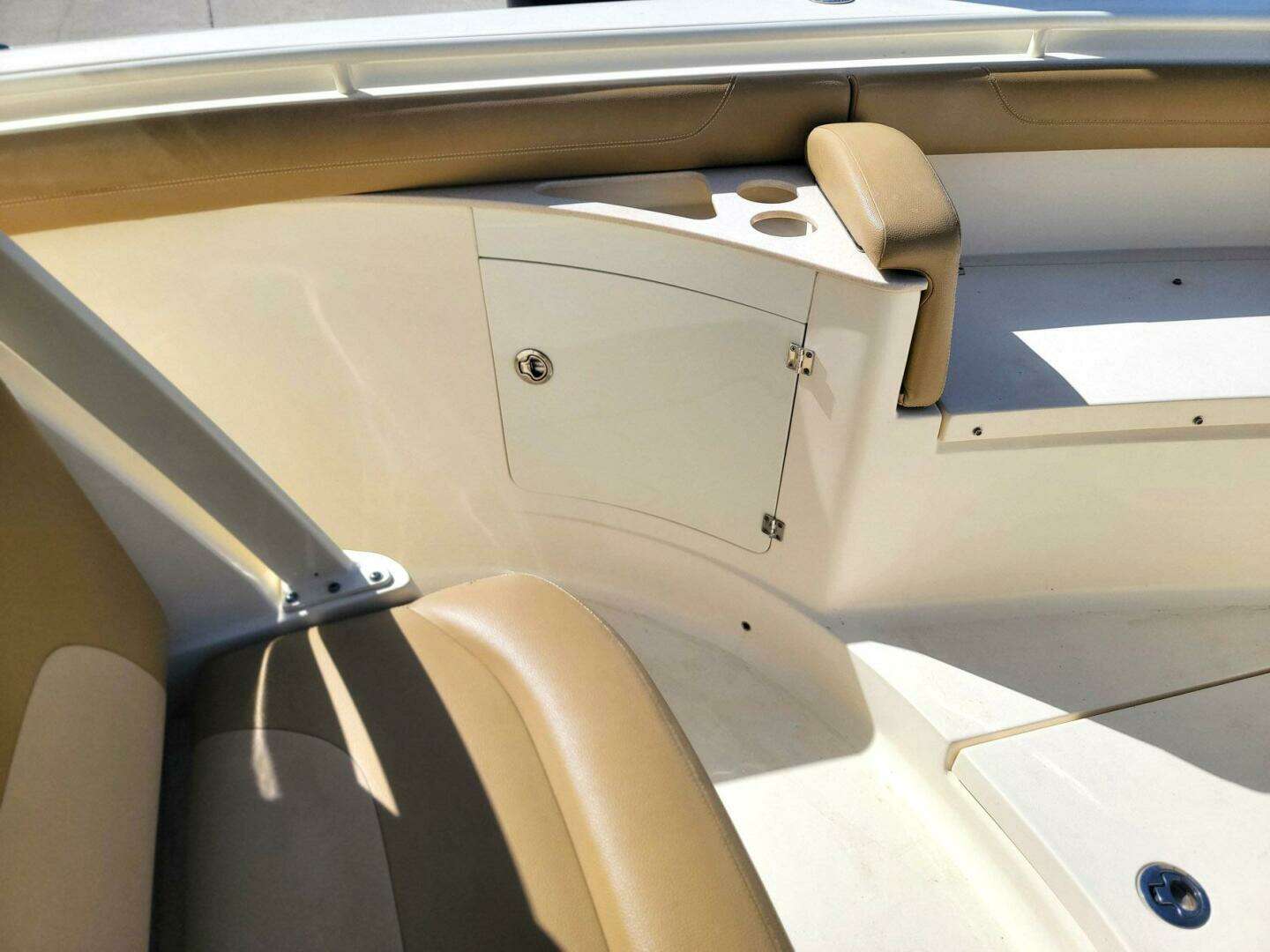 2018 Scout 275 LXF - Image 14