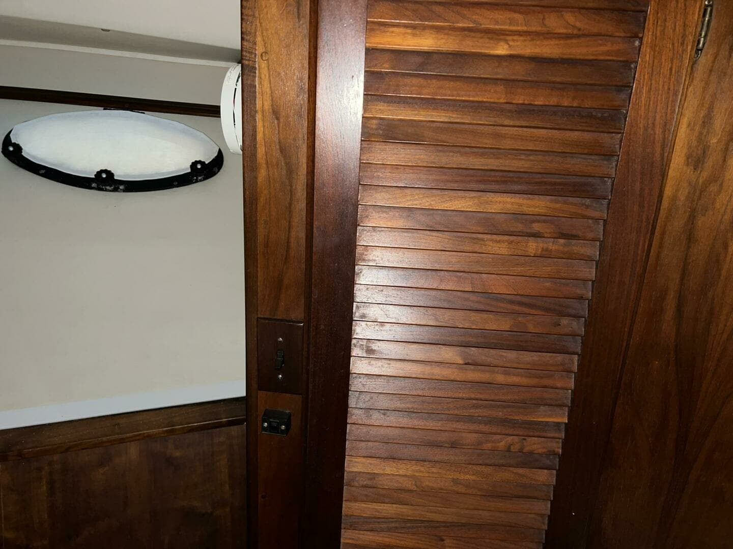 1987 Californian 42 Motor Yacht - Image 17