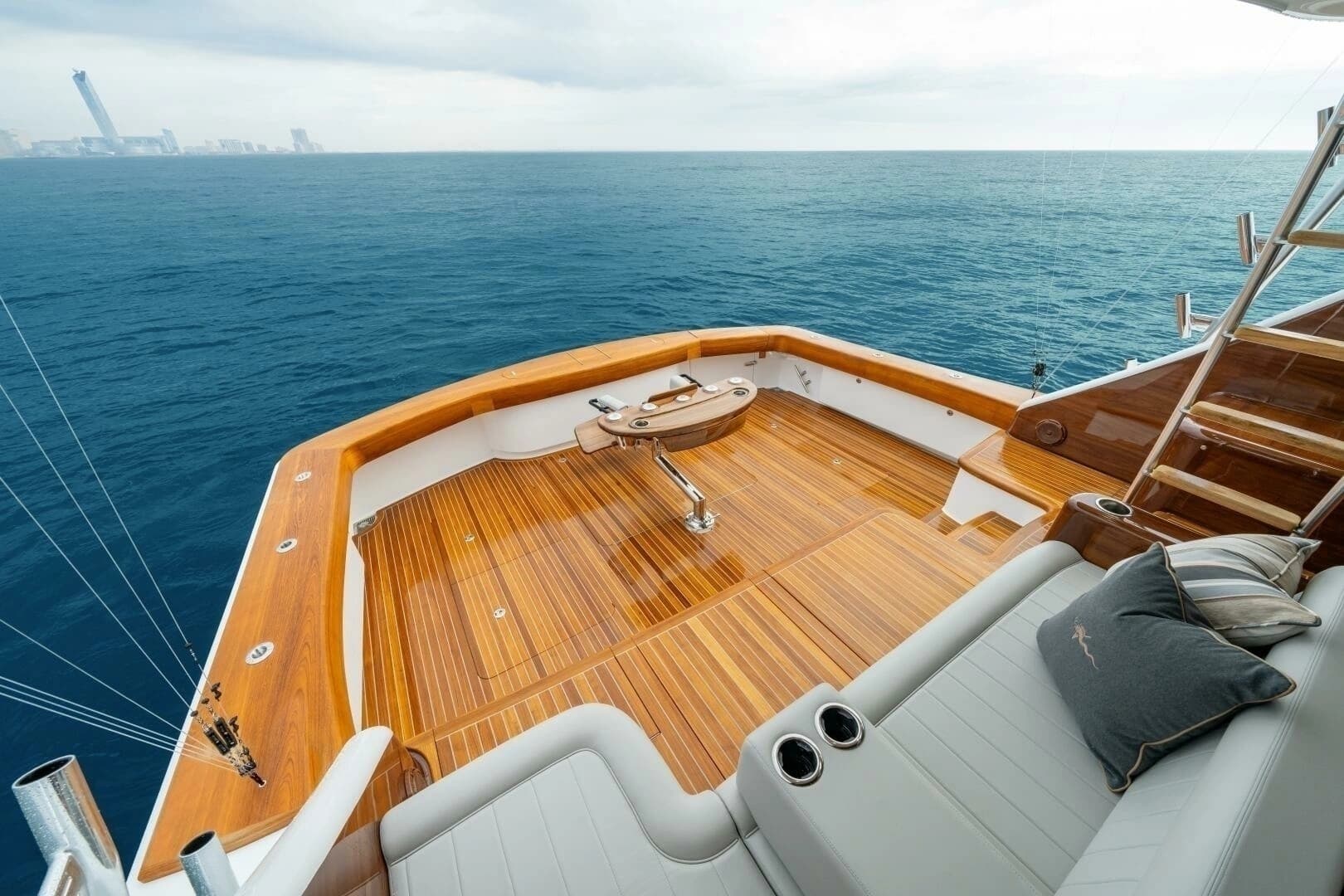 2027 Viking 82 Convertible - Image 27