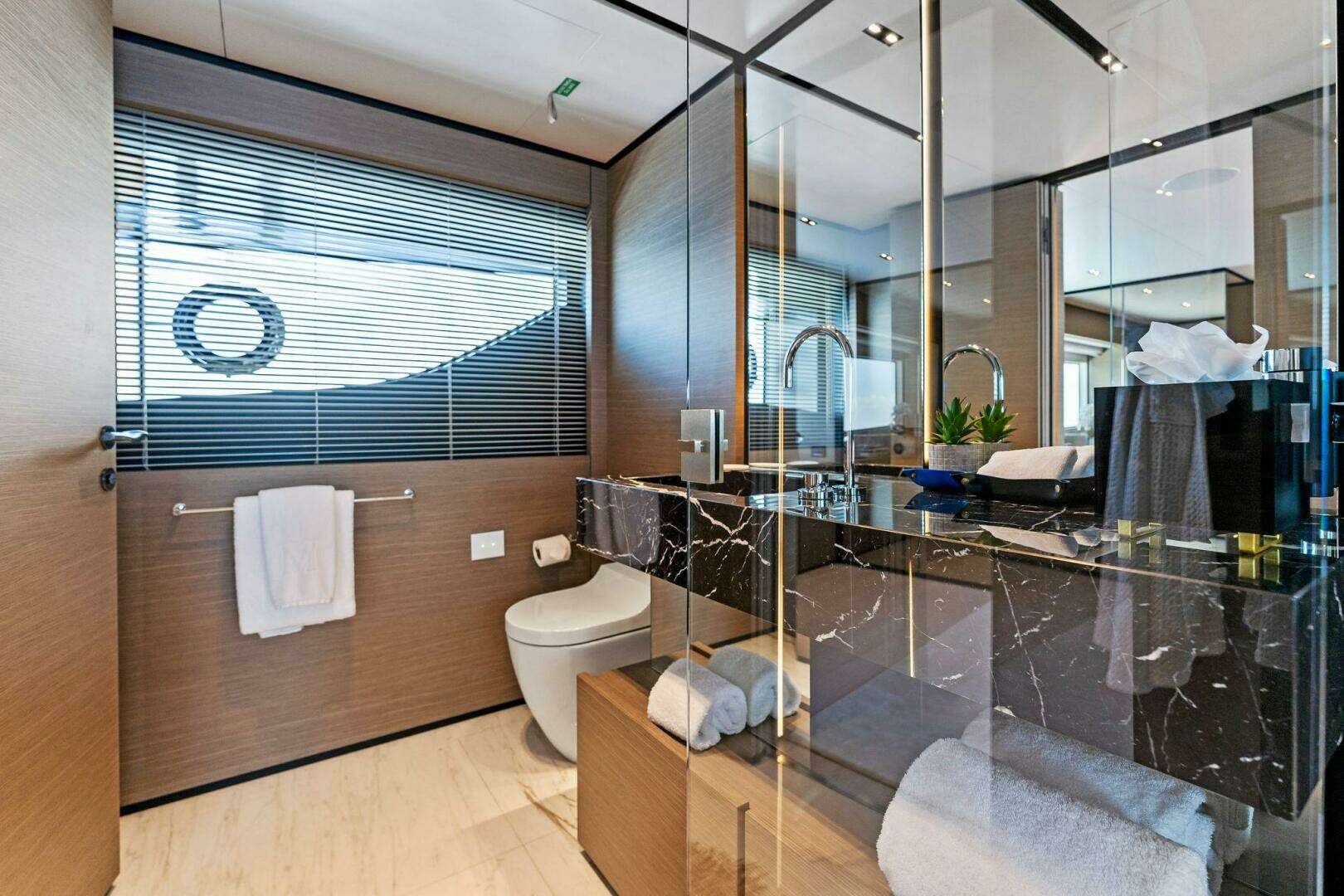 2024 Custom Line Navetta 33 - Image 77