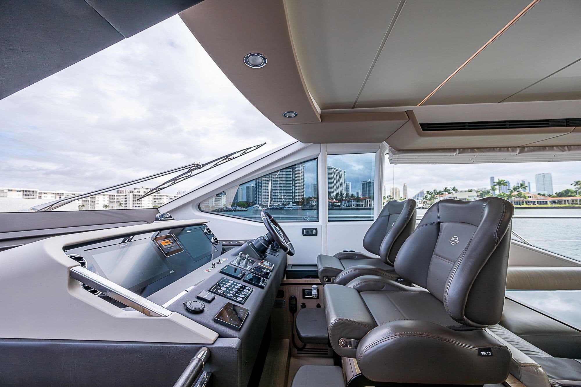2020 Azimut Flybridge - 23
