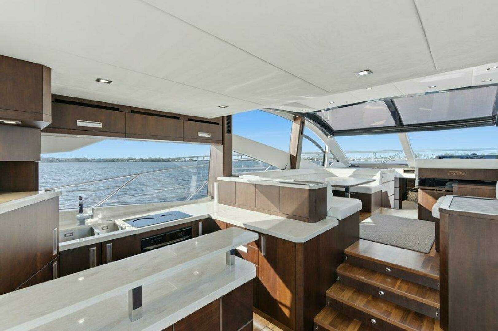 2017 Galeon 560 Sky - Image 15