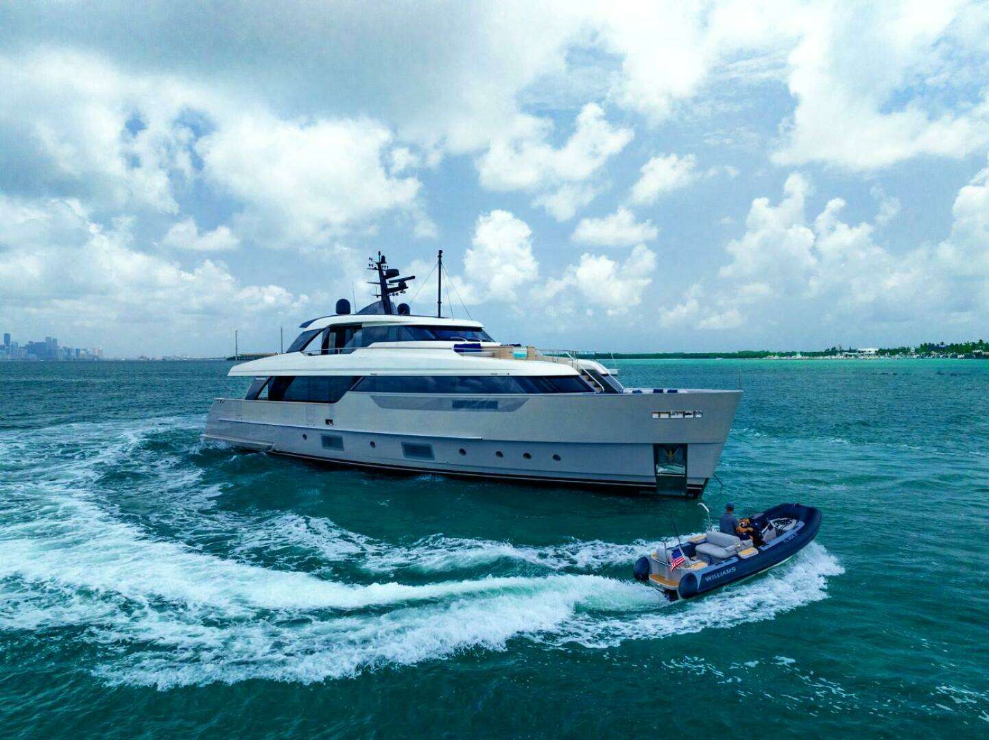 2022 Sanlorenzo SD96 - Image 2