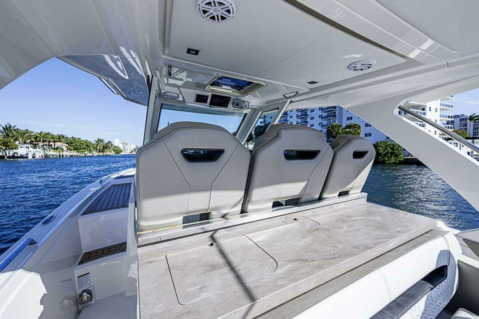 2023 Tiara Yachts 34LS - Image 48